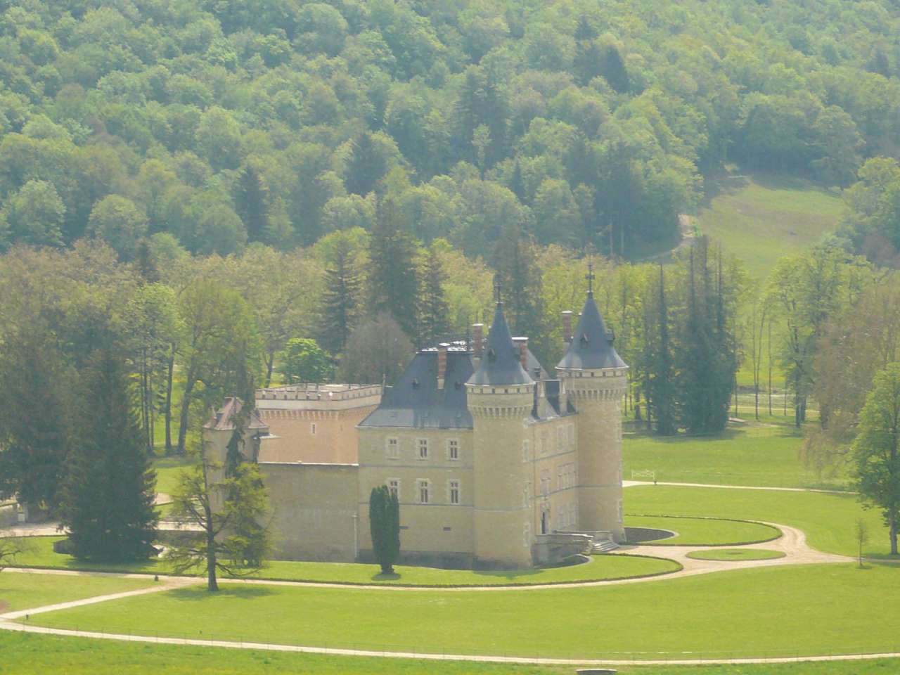 34 bedroom Chateau for sale, Jura,