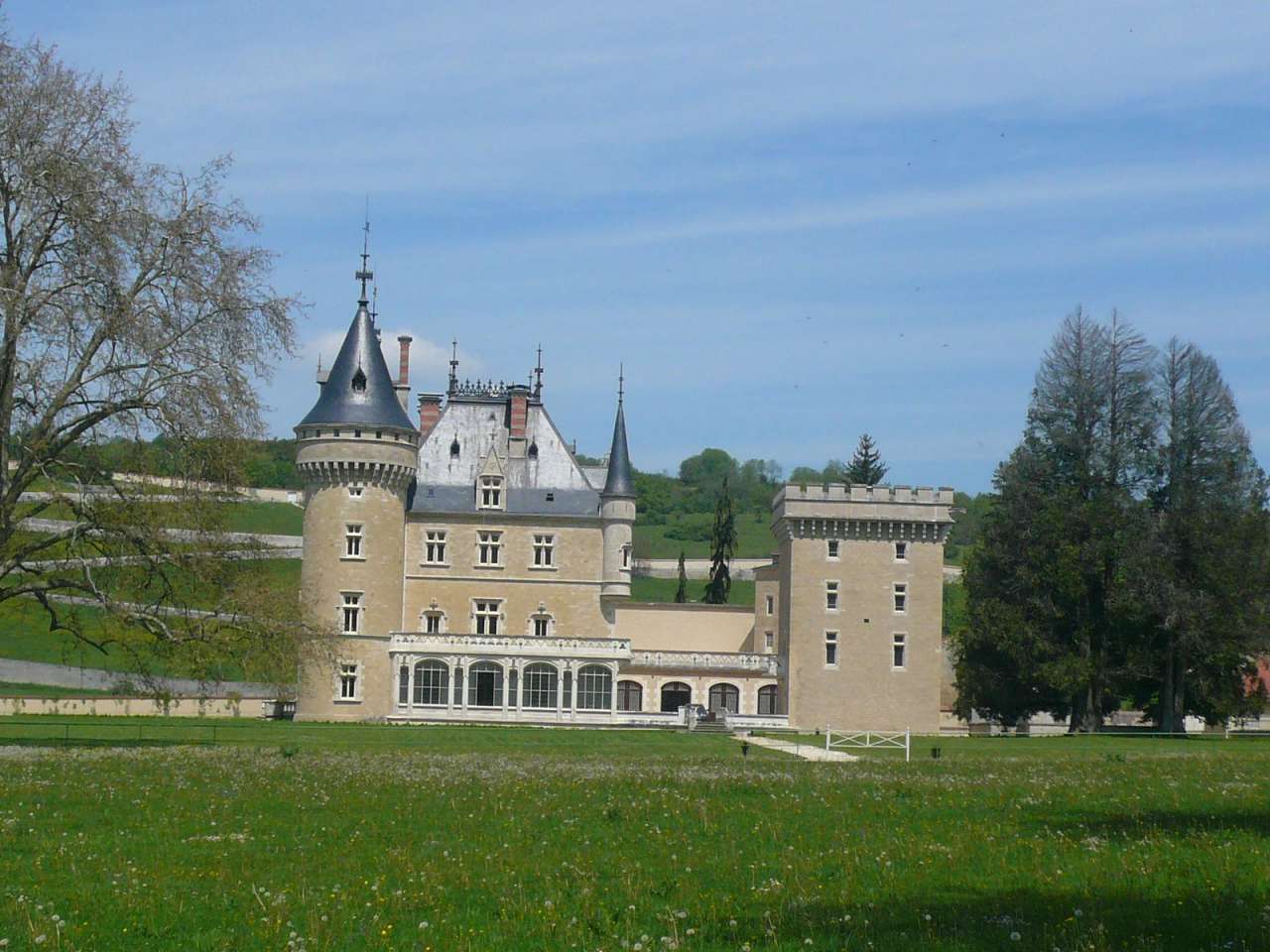 34 bedroom Chateau for sale, Jura,