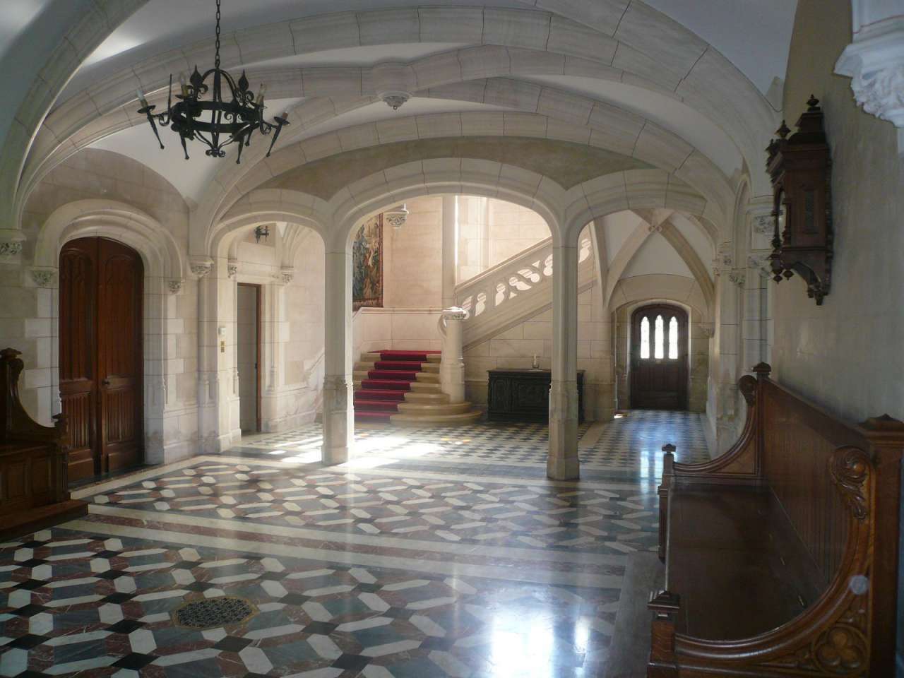 PRICE REDUCED – Only a 45 min drive from Geneva (90 km) or 10 mins by helic