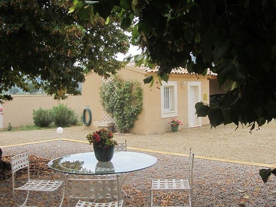 PRICE REDUCED – At the entrance of Greoux les Bains, 18th Century tastefull