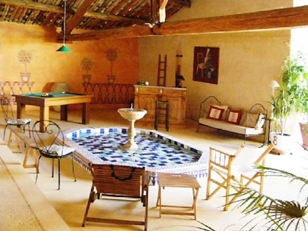 30 minutes away from Aix en Provence and 35 minutes from the TGV station in