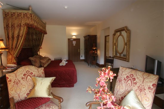 Exceptional abbey palace in Burgundy which has been converted into a hotel