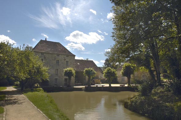 Exceptional abbey palace in Burgundy which has been converted into a hotel