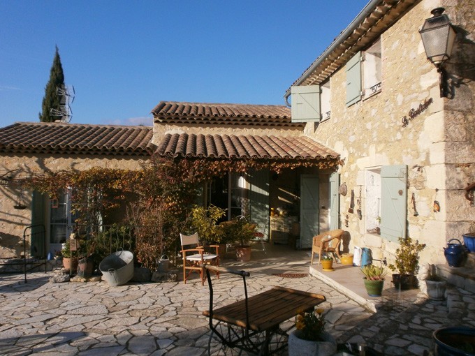 Charming Bastide property in the countryside close to Lorgues in the Var.2