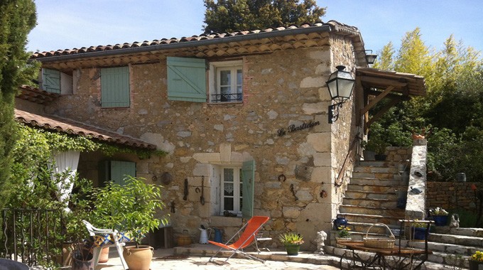 Charming Bastide property in the countryside close to Lorgues in the Var.2