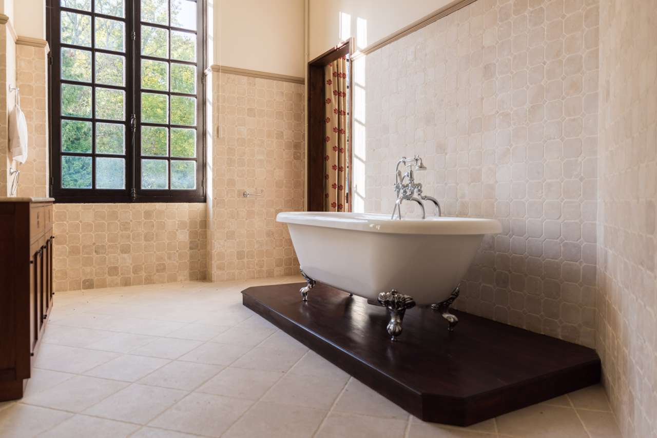 Spectacular castle located west of Paris, in Normandy, only 100km from Pari