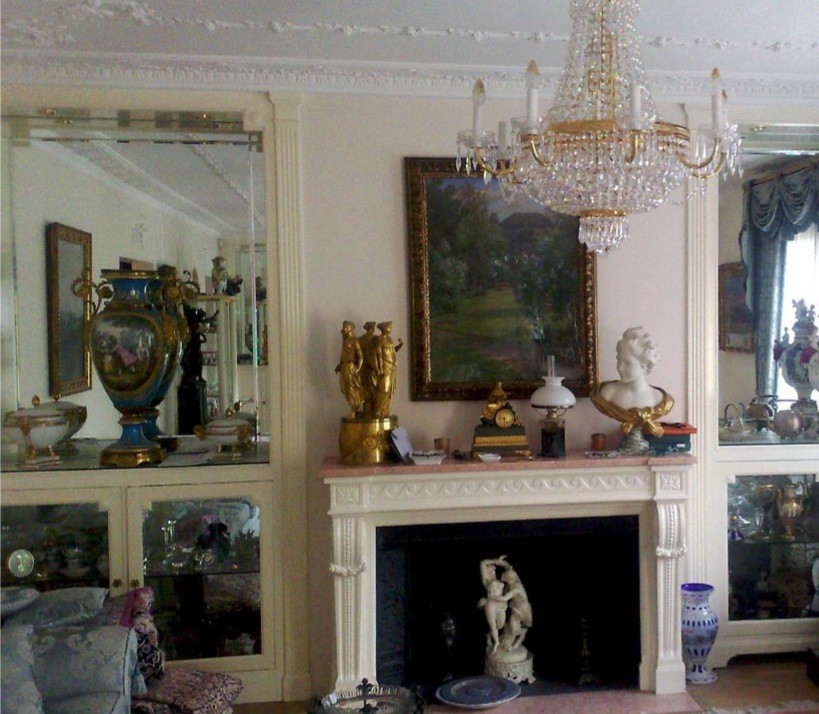 Rare opportunity to purchase a superb 2 bedroom apartment in an exclusive s