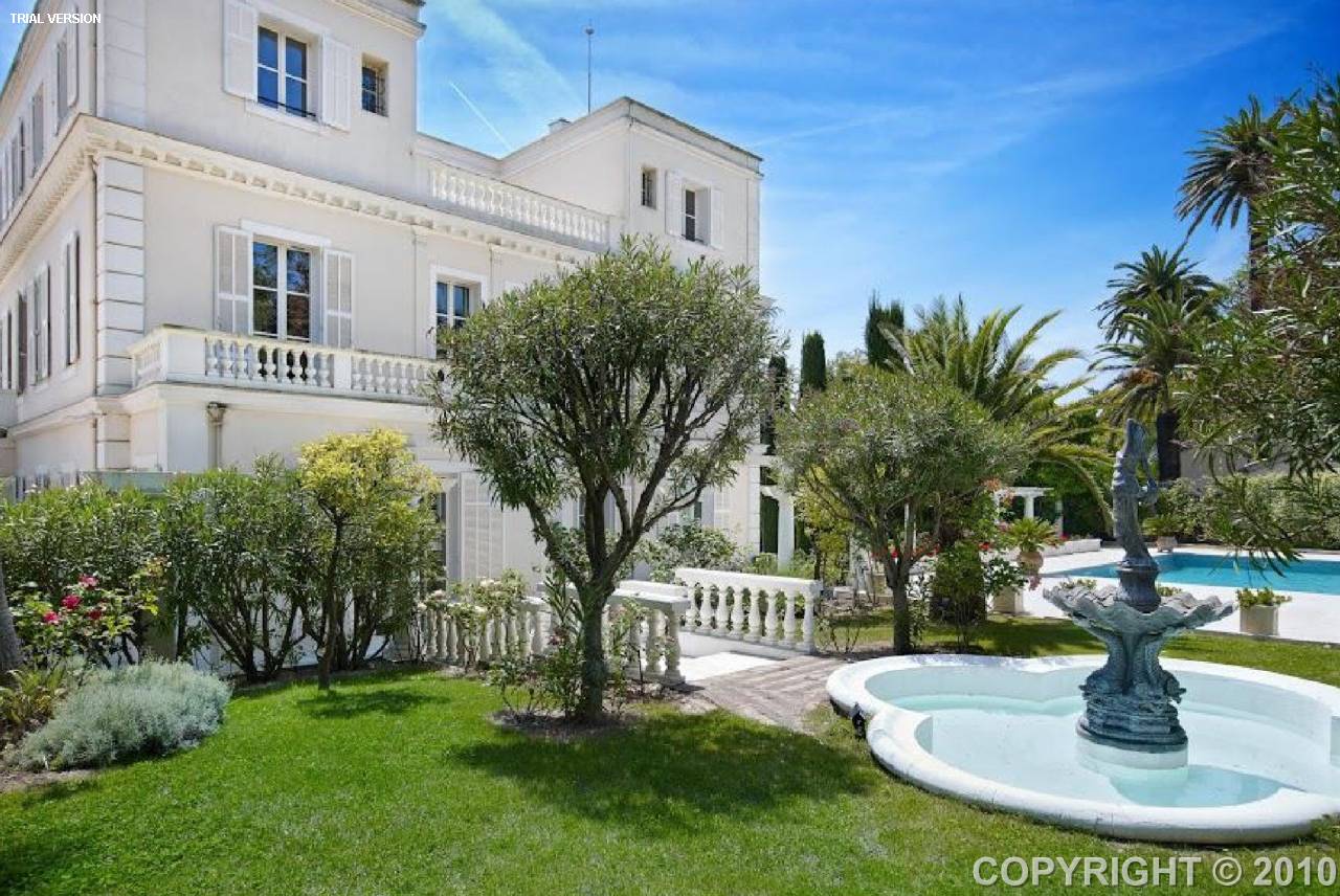 PRICE REDUCED – A stylish classical property dating back to 1865 and situat