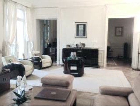 Bright and spacious apartment in a sought-after area of the 16th Arondissem