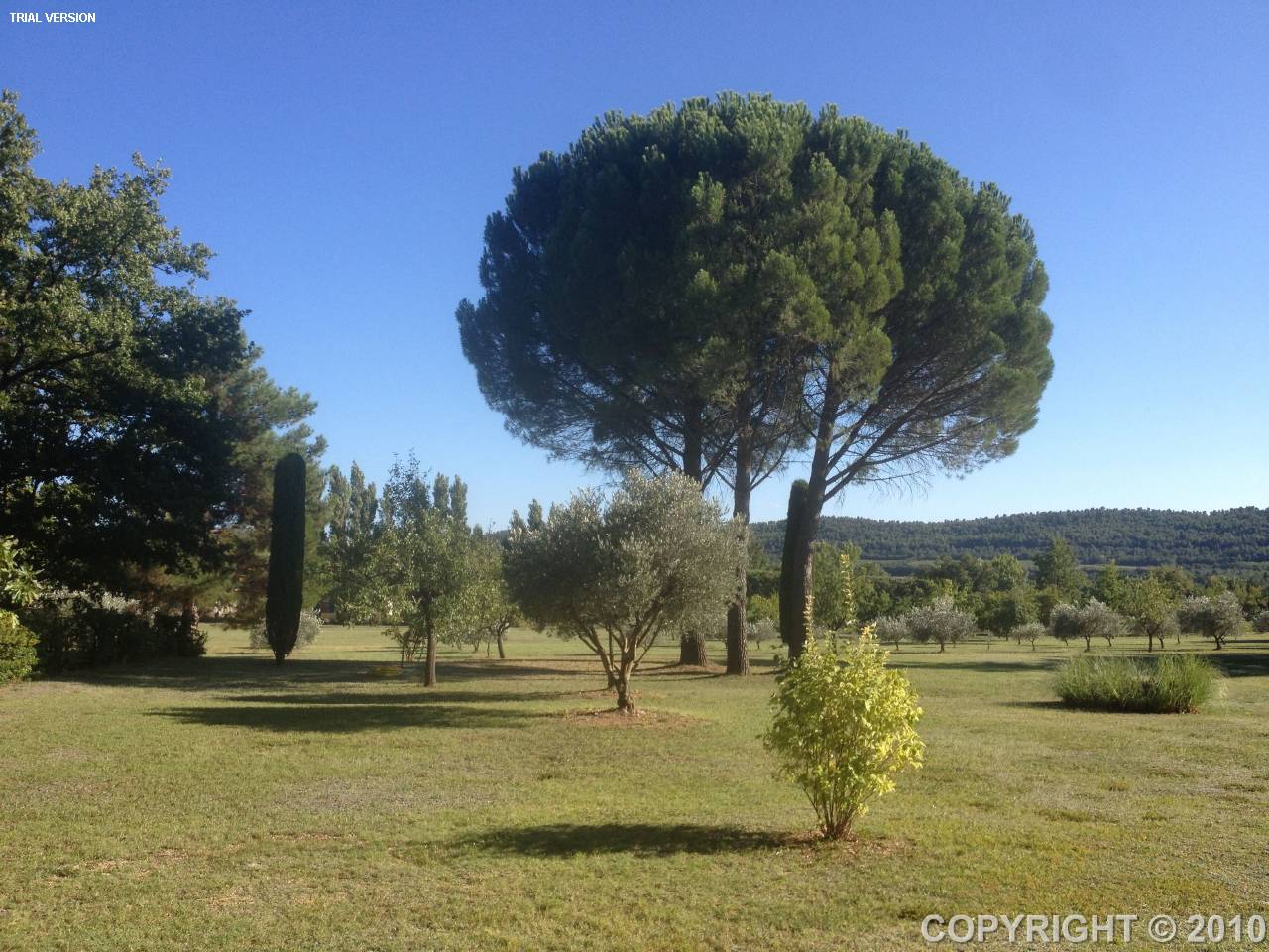 Beautiful Provencal villa in the southern Luberon area, just 5km from the f
