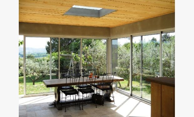 Fabulous contemporary villa in the beautiful area of South Luberon in Prove