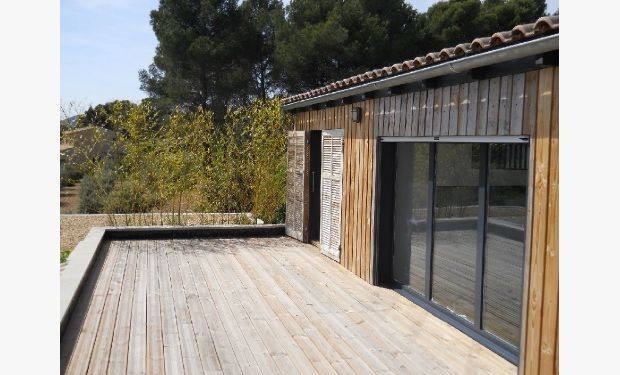 Fabulous contemporary villa in the beautiful area of South Luberon in Prove