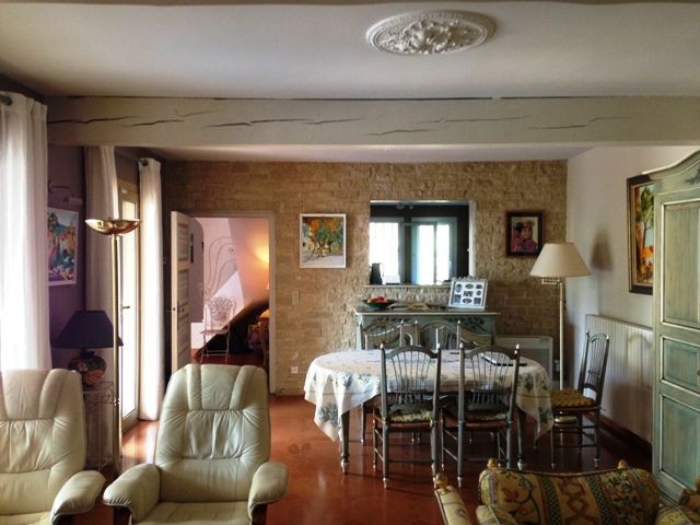 Delightful 3 bedroom villa with swimming pool close to Lourmarin in the Sou