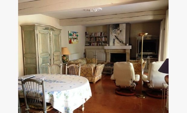 Delightful 3 bedroom villa with swimming pool close to Lourmarin in the Sou