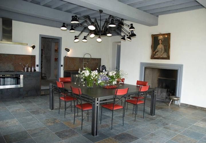 Beautiful historical estate with vineyard, located close to Carcassonne, wi