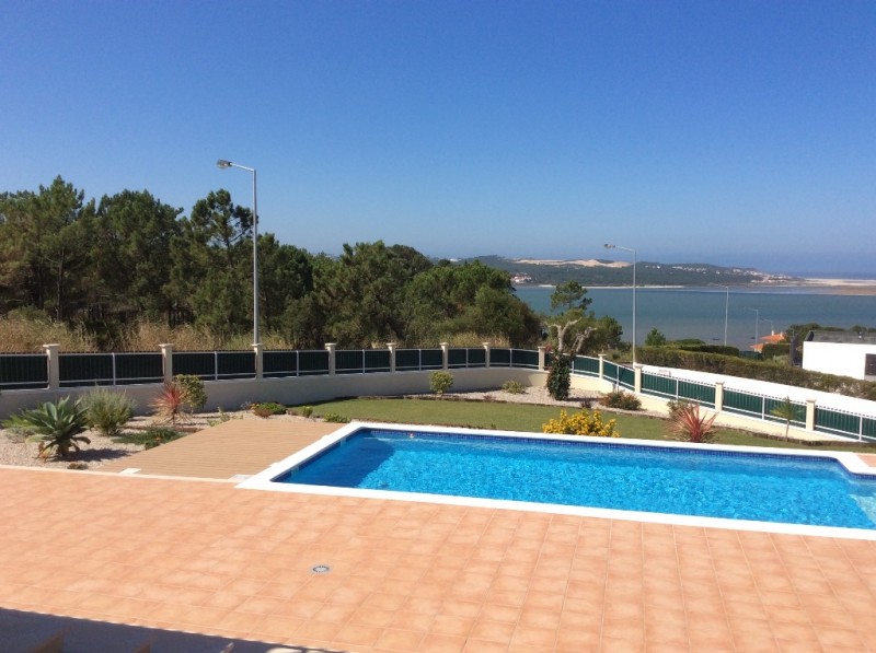 5 bedroom Villa for sale with sea view in Nadadouro, Central Portugal