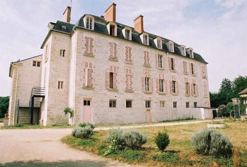 18th Century chateau located in Burgundy, at the edge of a village in a cha
