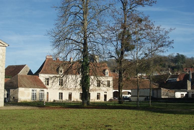 18th Century chateau located in Burgundy, at the edge of a village in a cha