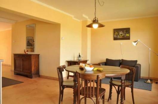 Superb business opportunity, located in an unique setting, on the Canal du