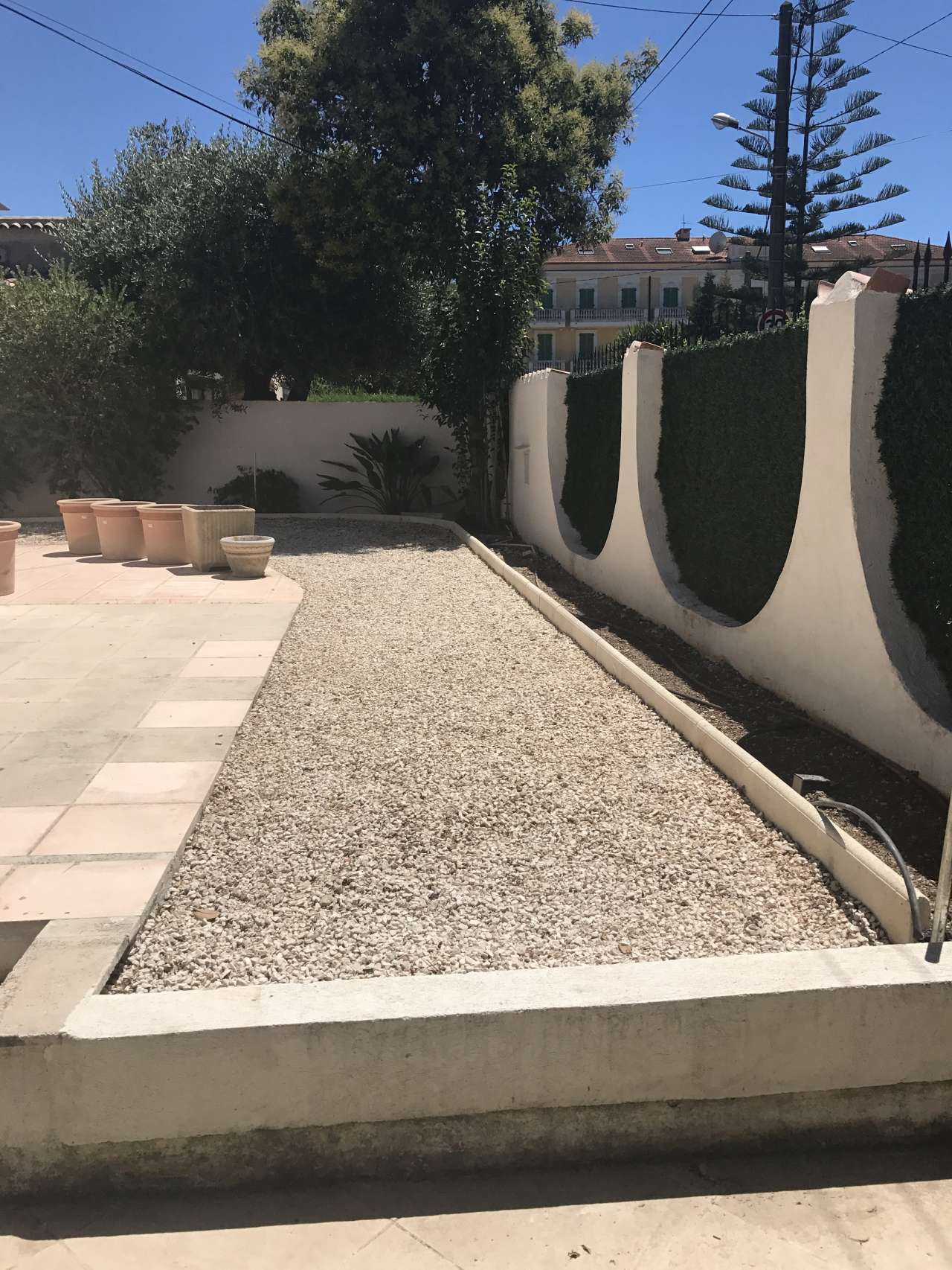 PRICE REDUCED – A very well situated 3 bedroom villa with pool in a private