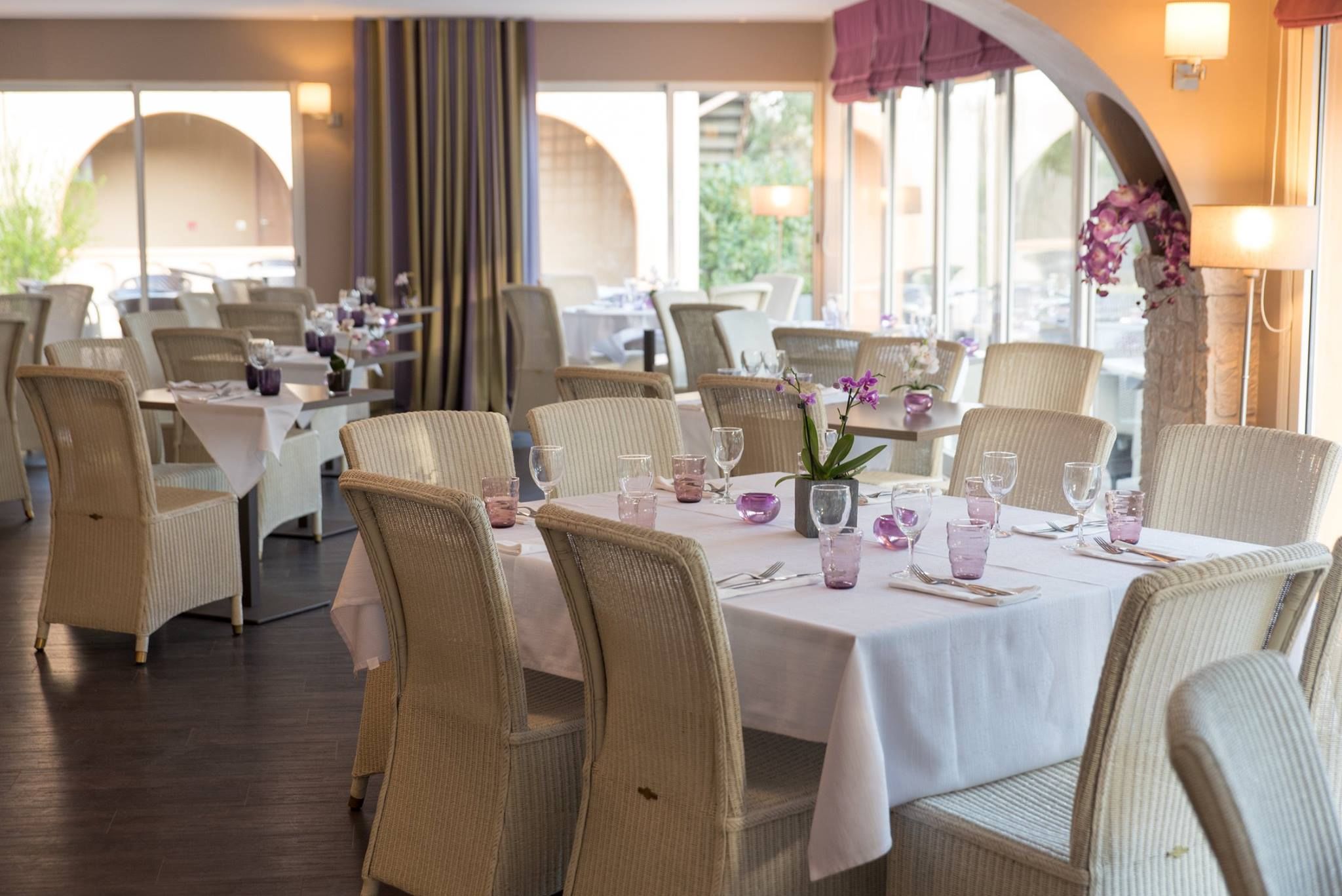 This charming 3 star hotel is set on the outskirts of a delightful village,