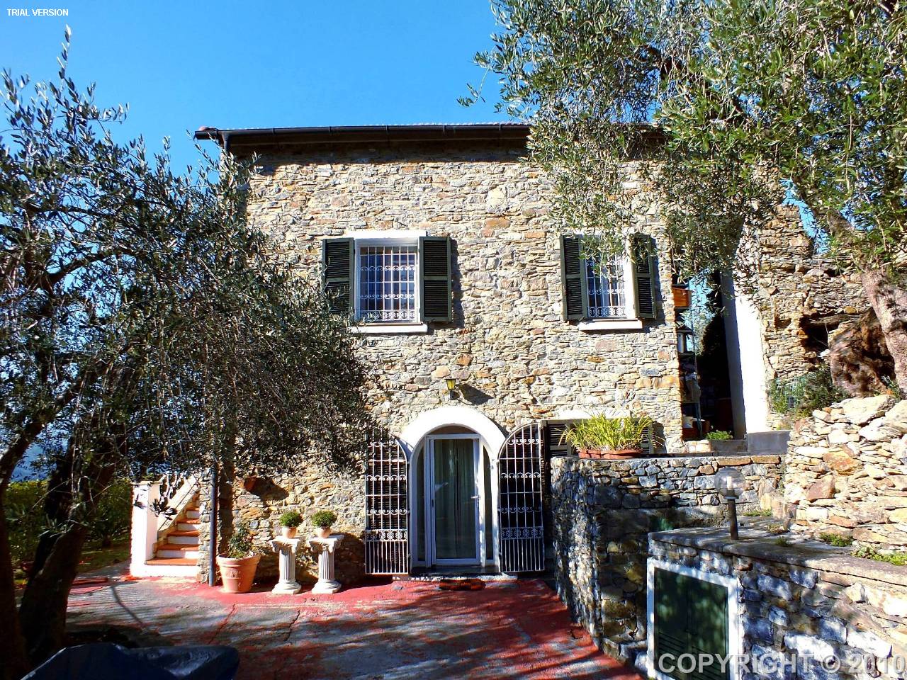 3 bedroom Villa with 2,500m2 of land Alassio, Savona, Liguria