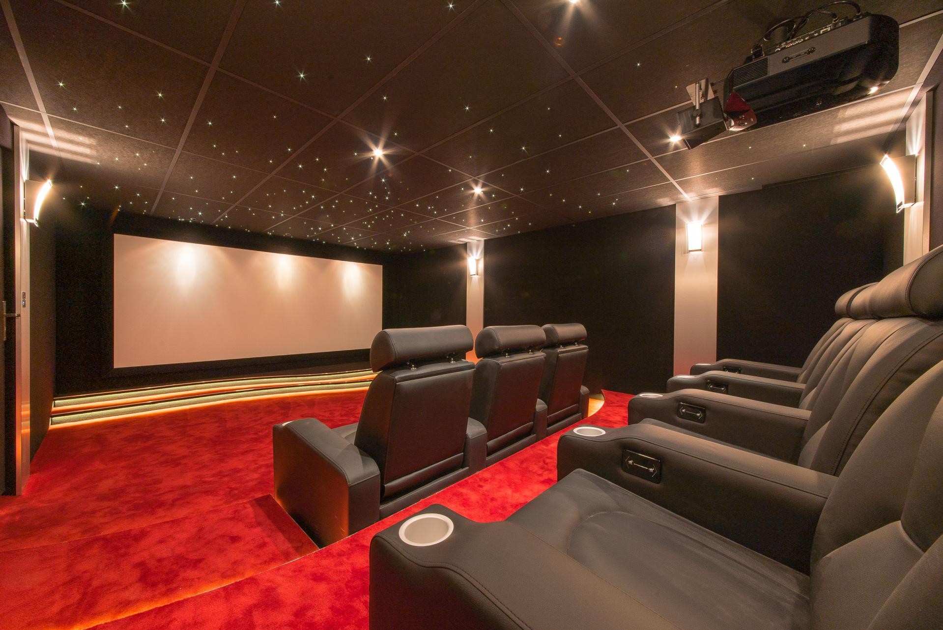 Fabulous new Architect-designed villa in a Californian style, featuring lux