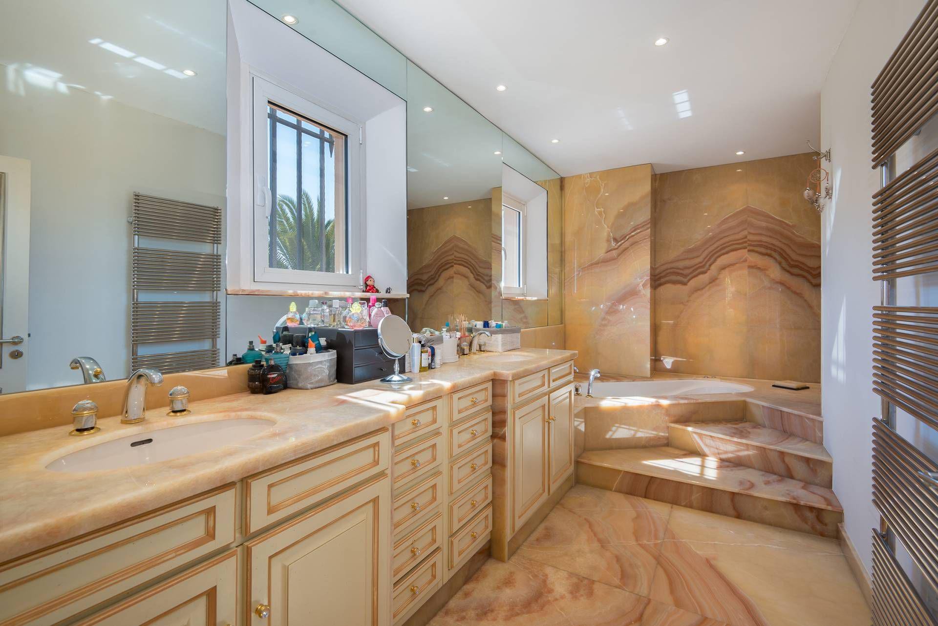 Superb luxury property situated in a sought-after residential district of L