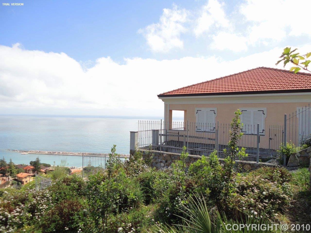 4 bedroom Villa for sale with sea view in Ospedaletti, Liguria