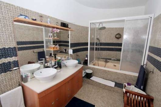 Great opportunity to purchase 2 spacious modern villas which are superbly p