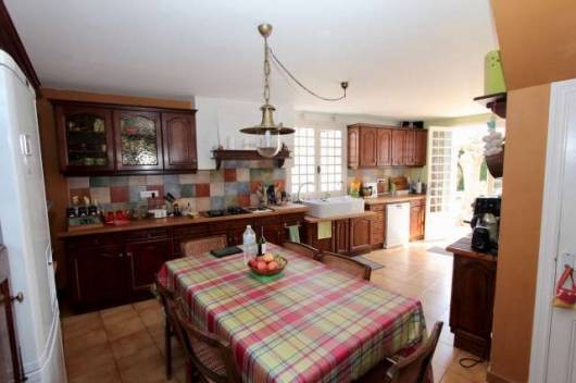 Great opportunity to purchase 2 spacious modern villas which are superbly p