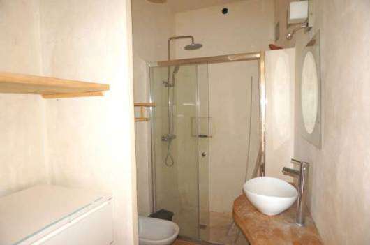 Newly renovated Catalan stone farmhouse with 6 bedrooms and 6 bathrooms in