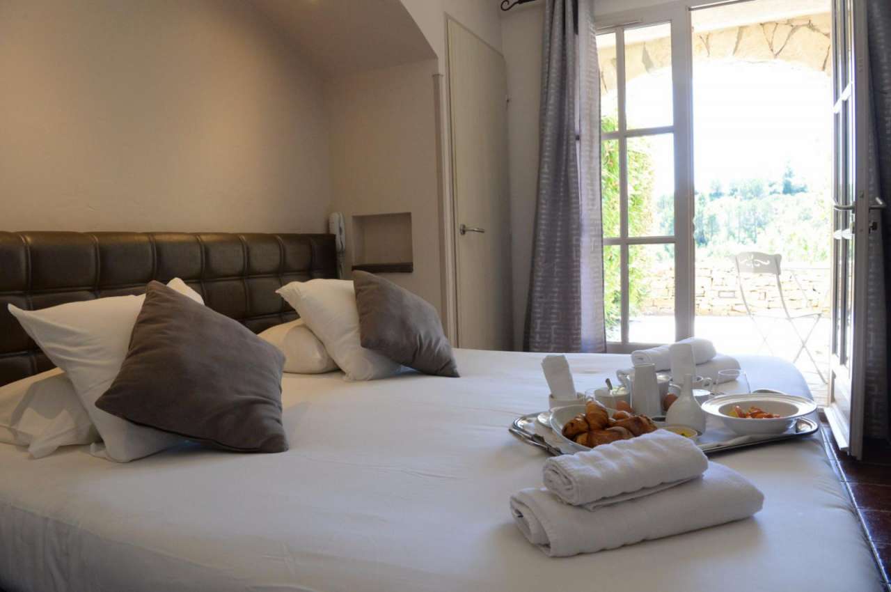 Within a ten minute drive of Carcassonne, this delightful and most elegant