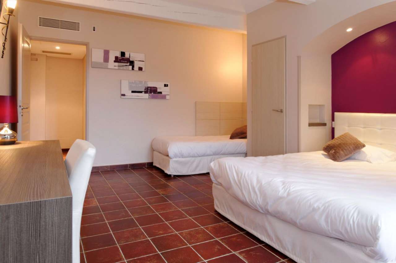 Within a ten minute drive of Carcassonne, this delightful and most elegant