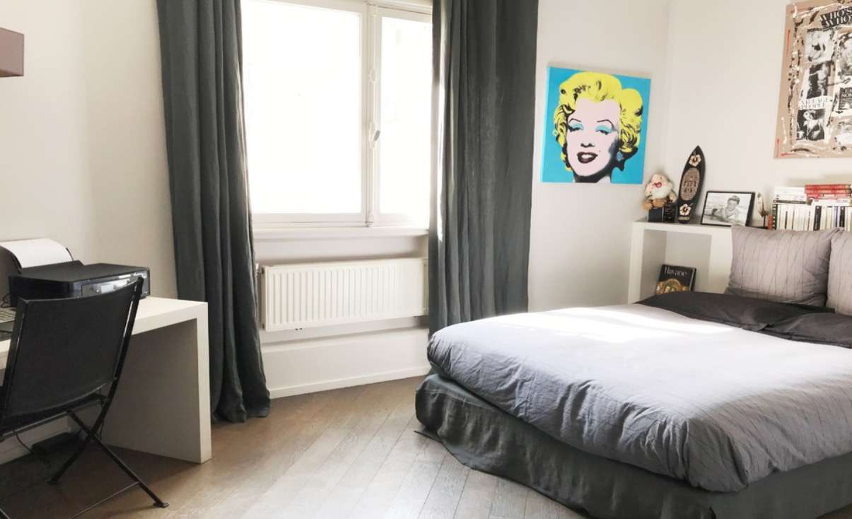 Most impressive 2 bedroom apartment in the area of Avenue de Wagram in a pr