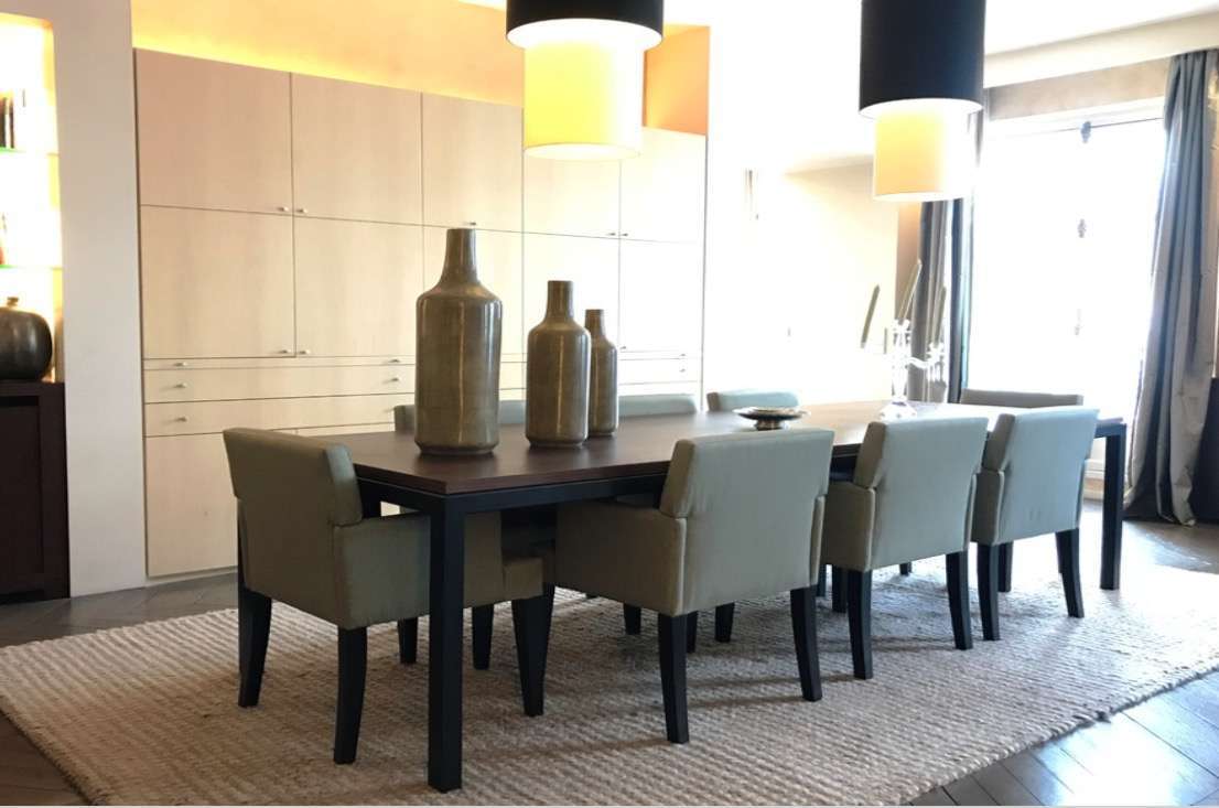 Most impressive 2 bedroom apartment in the area of Avenue de Wagram in a pr