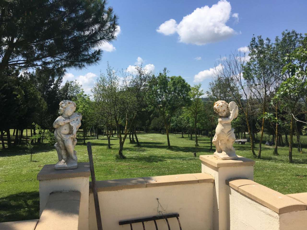 Grand, spacious and beautifully presented 4 bedroom villa set within a love