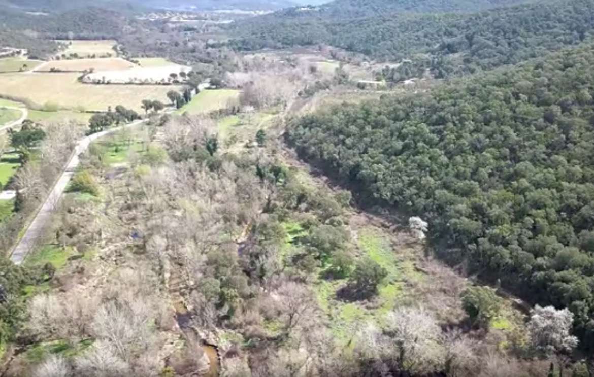 Exciting opportunity to purchase a property of 95 hectares, just 16 kilomet