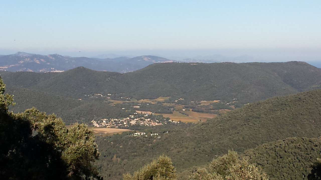 Exciting opportunity to purchase a property of 95 hectares, just 16 kilomet