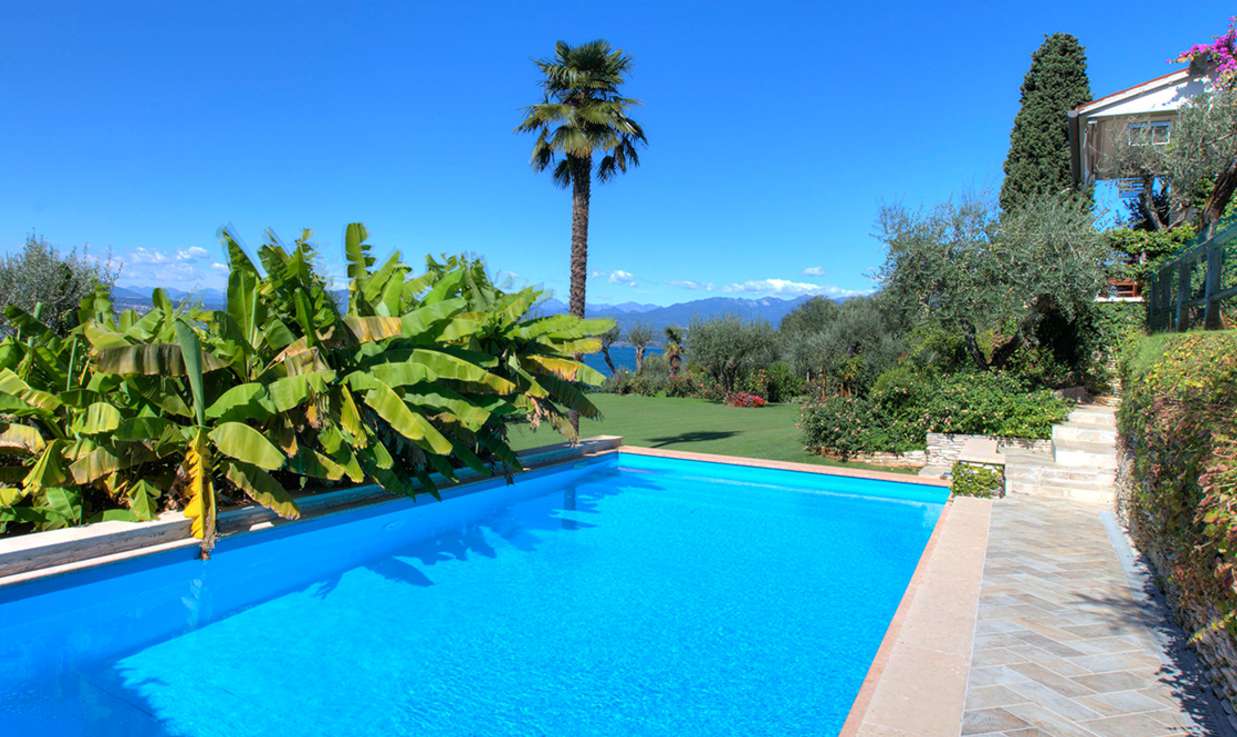 4 bedroom Villa for sale in Sirmione, Lombardy