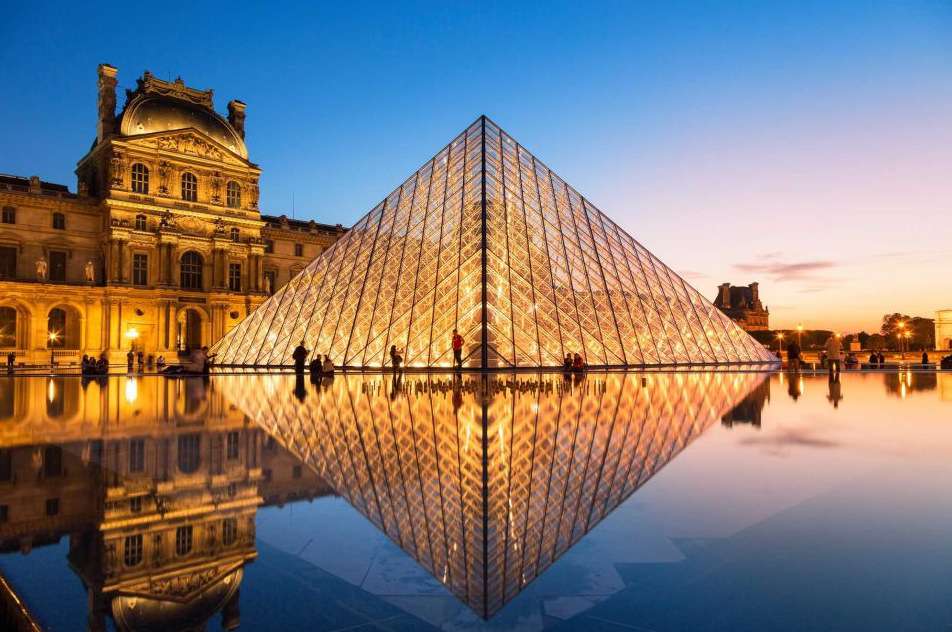 In the heart of the city of Paris this 4 Star Luxury Hotel comes with over