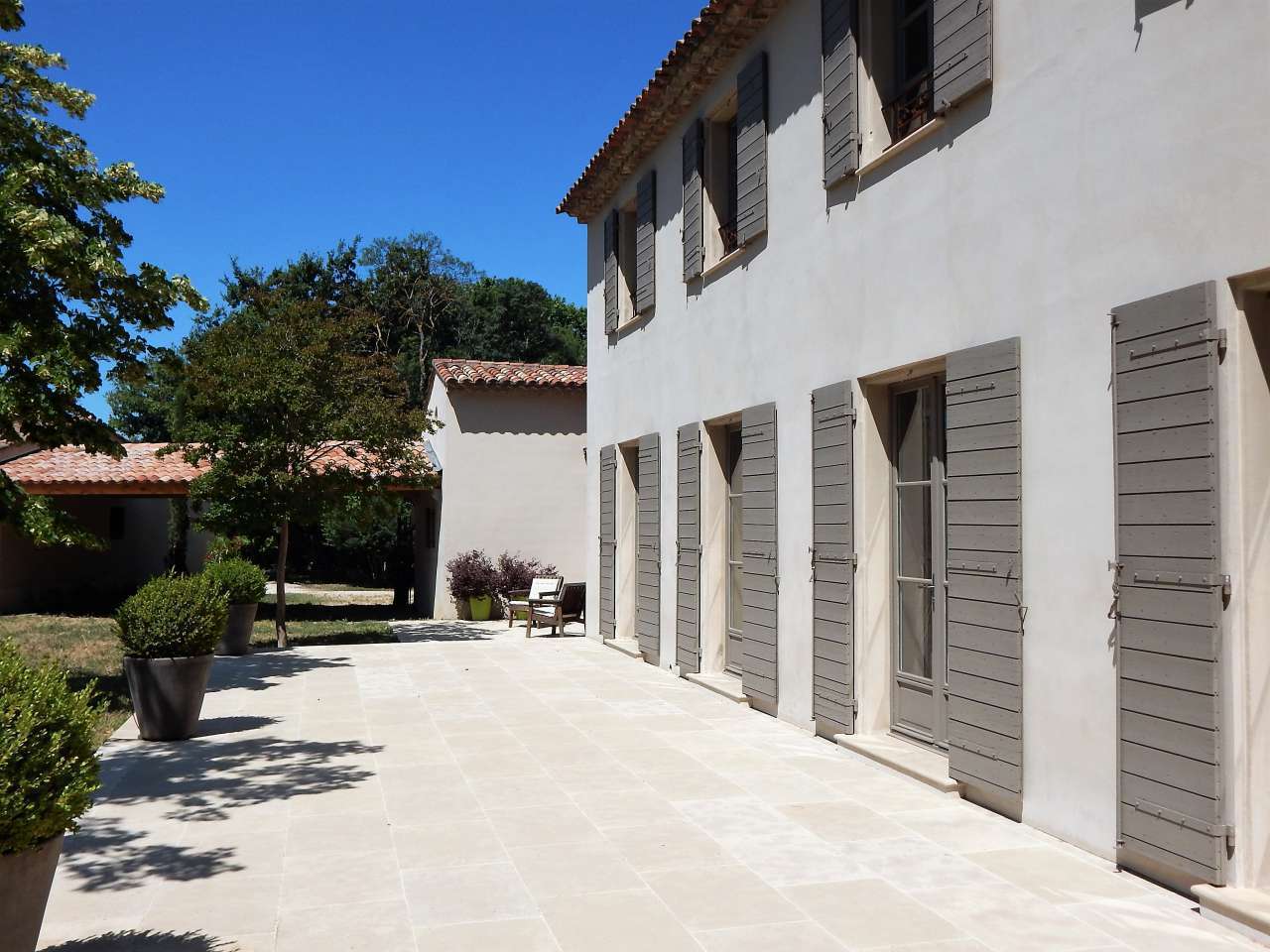 PRICE REDUCED – Perfectly Located in a beautiful Provence countryside setti
