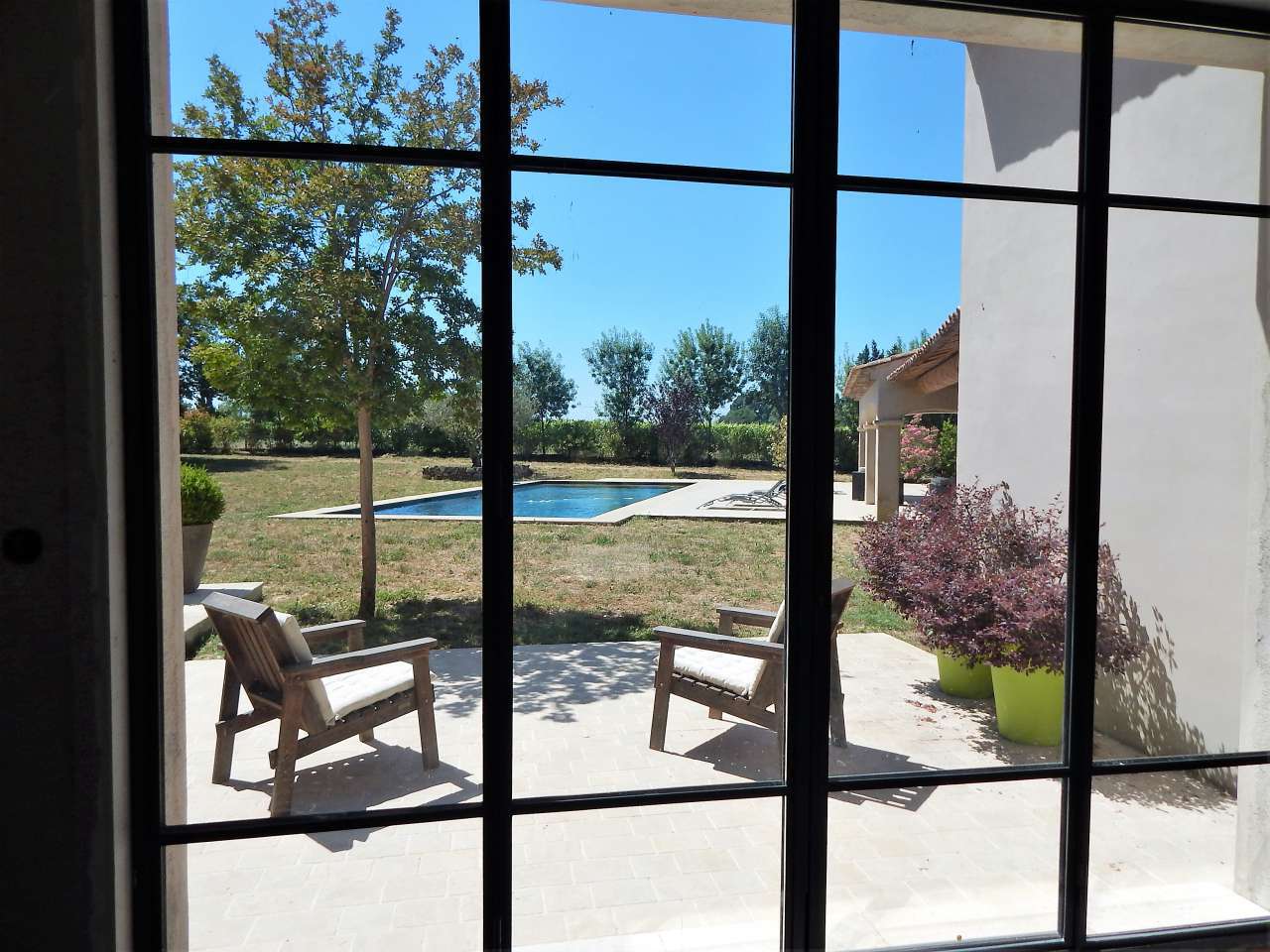 PRICE REDUCED – Perfectly Located in a beautiful Provence countryside setti