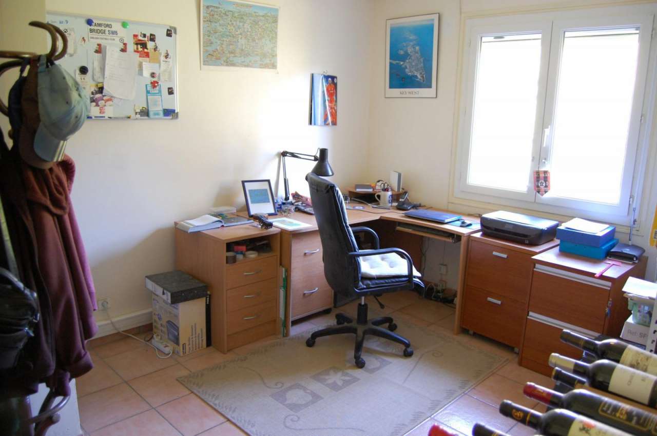 Charming 5 bedroom house located in a peaceful and quiet area in Benaix, se