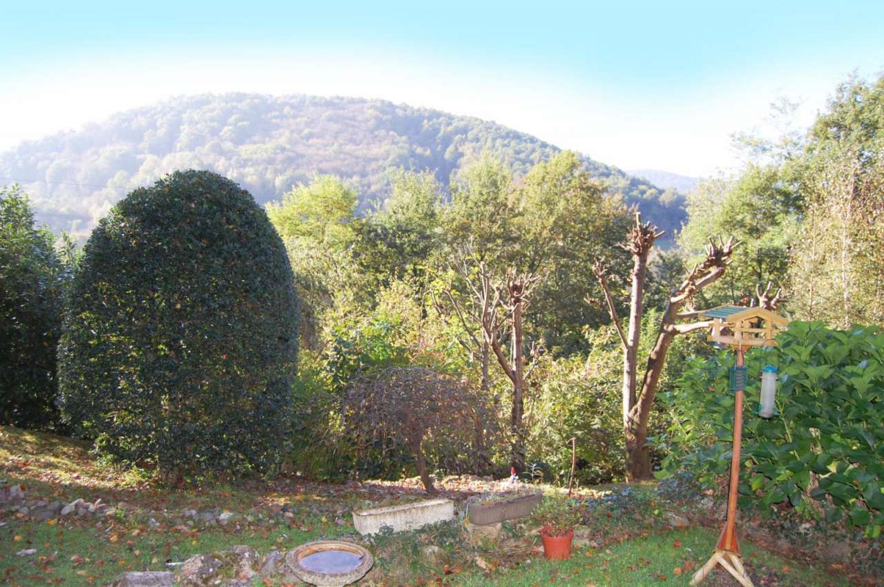 Very nicely appointed 4 bedroom house with a south westerly aspect in 7,000