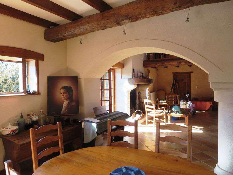 Charming character stone property with 4 bedrooms, full of French artisanal