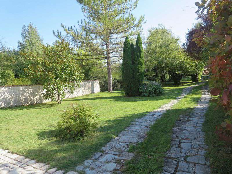 Charming character stone property with 4 bedrooms, full of French artisanal