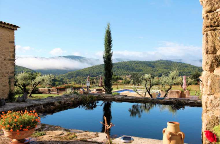 Superb and luxurious character property, set in the heart of 10 hectares of