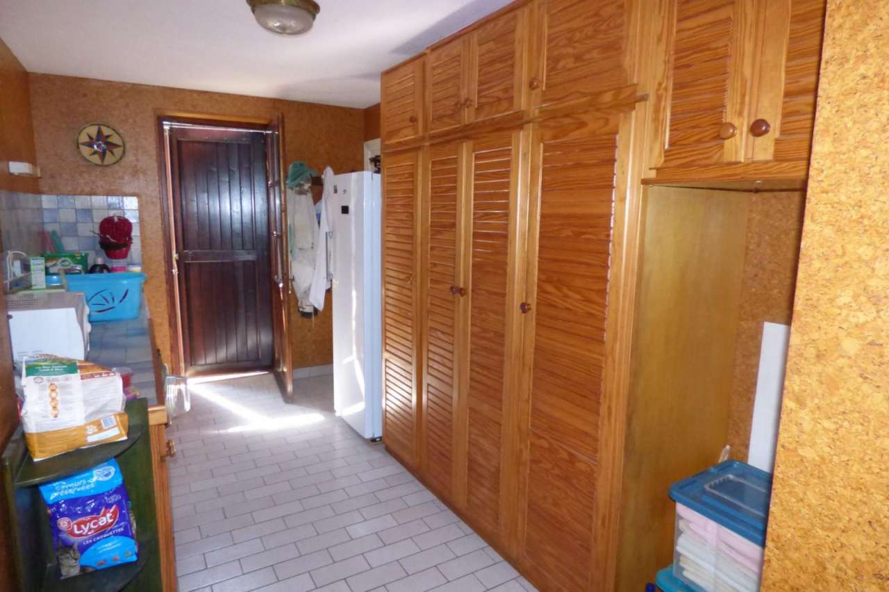 Charming 3 bedroom home ideally located in a quiet countryside setting in F