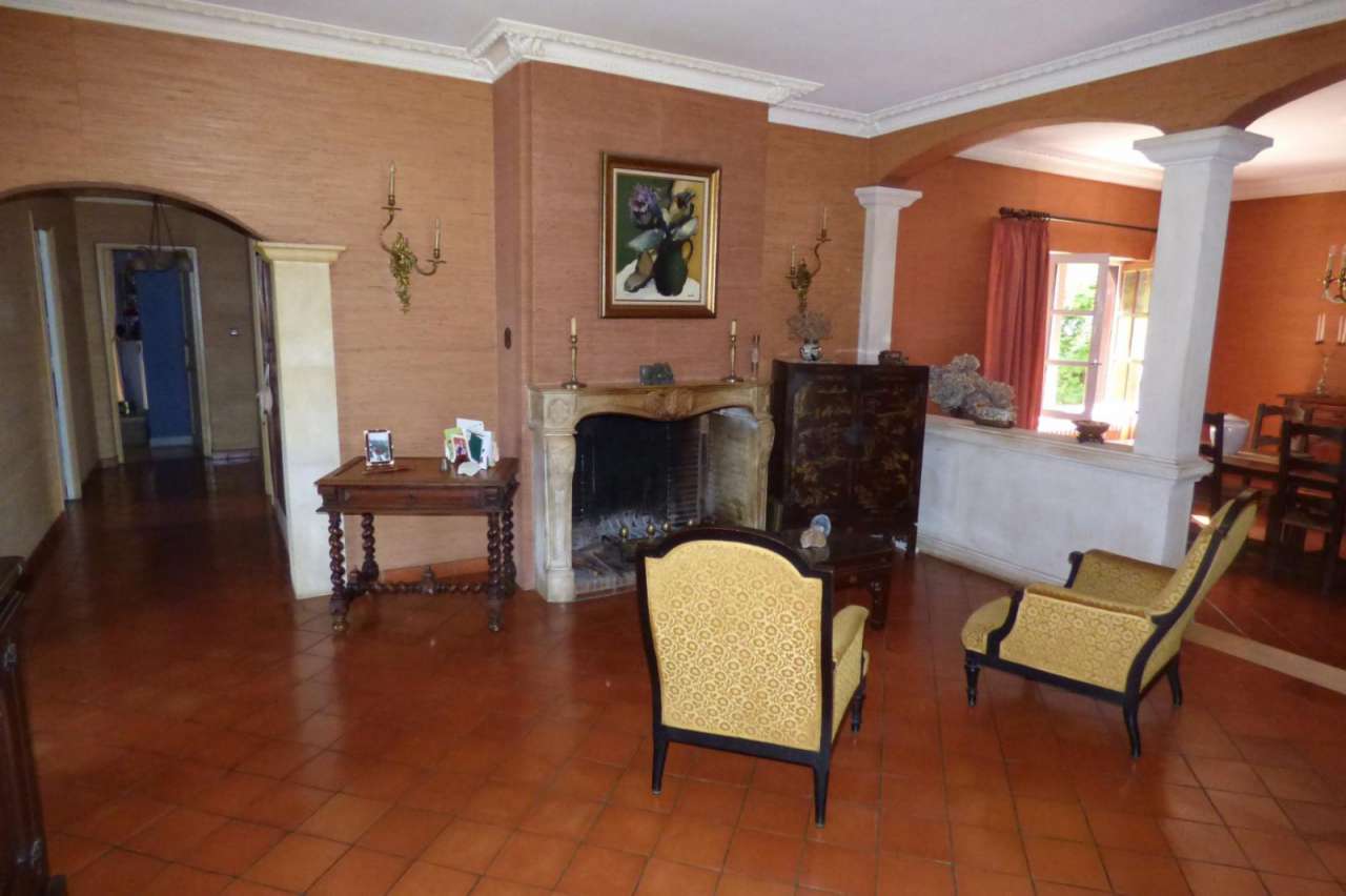 Charming 3 bedroom home ideally located in a quiet countryside setting in F